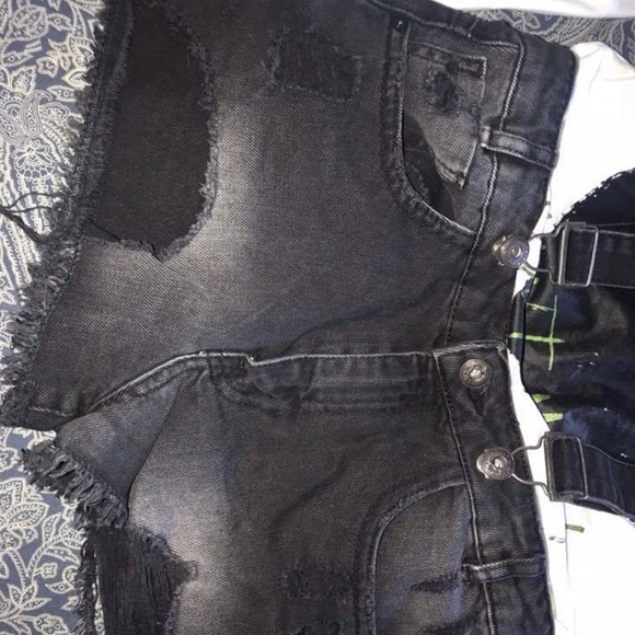 Zara 10/11 Suspender shorts - Picture 3 of 3